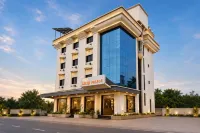 Hotel Laxmibai Palace- Only 300 Miter from Sai Baba Temple!!!! - 2-Star