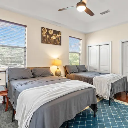 4BR Escape 10 Mins to Madeira Clearwater Beach