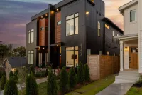 6 Minutes to Broadway Hottub 2 Decks Parking - Jacuzzi
