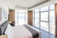 S Plaza Suites Hotel - parking