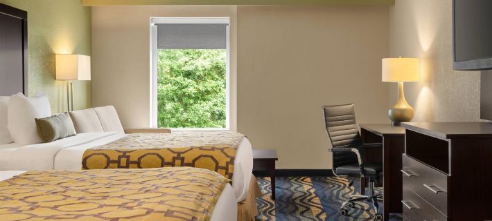 Baymont by Wyndham Georgetown Hotels in Scott County