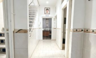 Alexandross Hostel Bnb