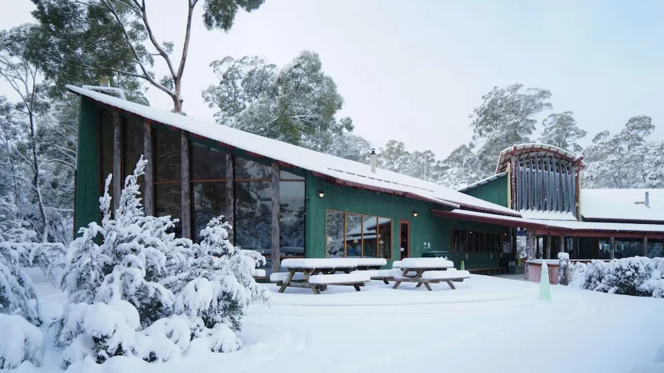 Lake St Clair Lodge