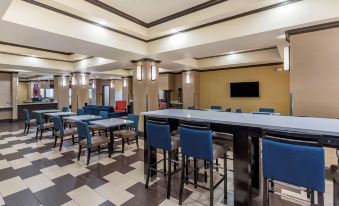 Comfort Inn & Suites El Dorado
