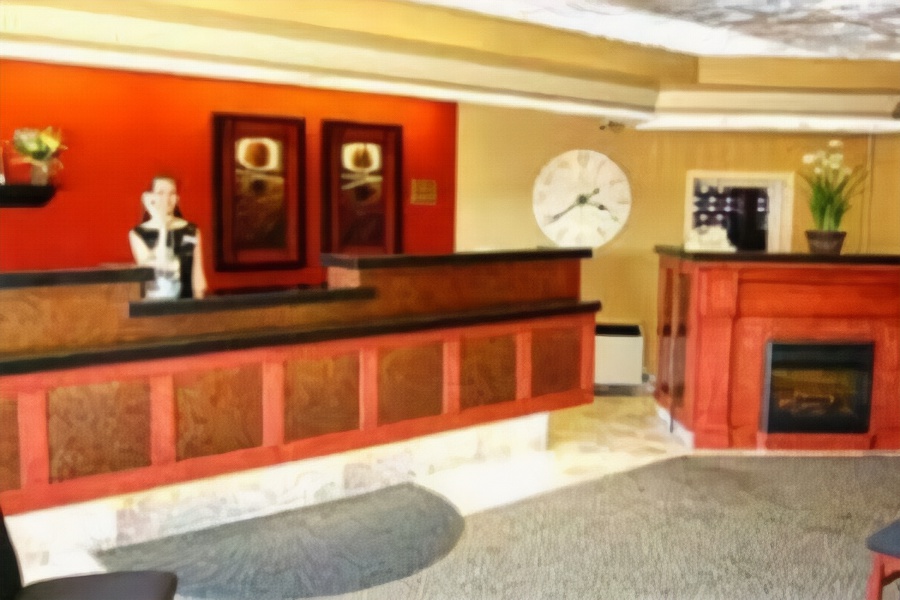 Days Inn & Suites by Wyndham Sault Ste. Marie on