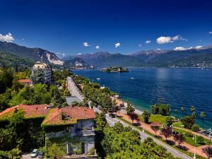 Residenza Gardenia Lake View Luino Center