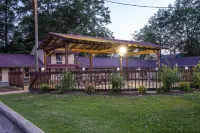 Red Roof Inn Starkville - University فنادق في Starkville