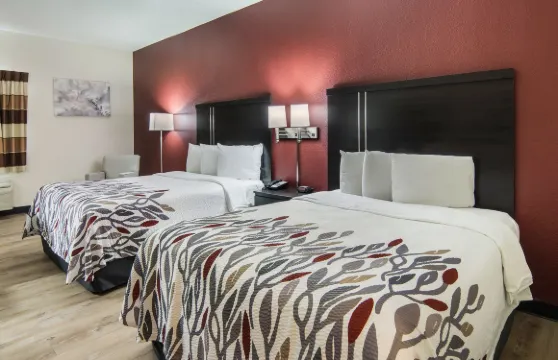 賓厄姆頓北部紅屋頂客棧