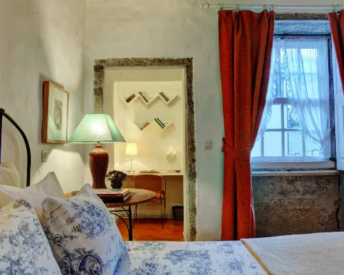 Independent Apartment n 2 in an Old Mansion Located by the Mouth of Douro River Hotels in Foz do Douro
