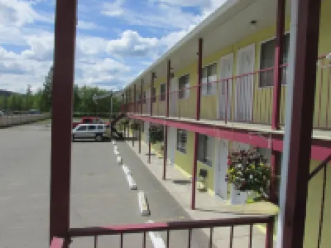 Westwood Motel 100 Mile House Hotels in 100 Mile House