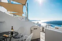 Angel Luxury Suites Hotels in Thira