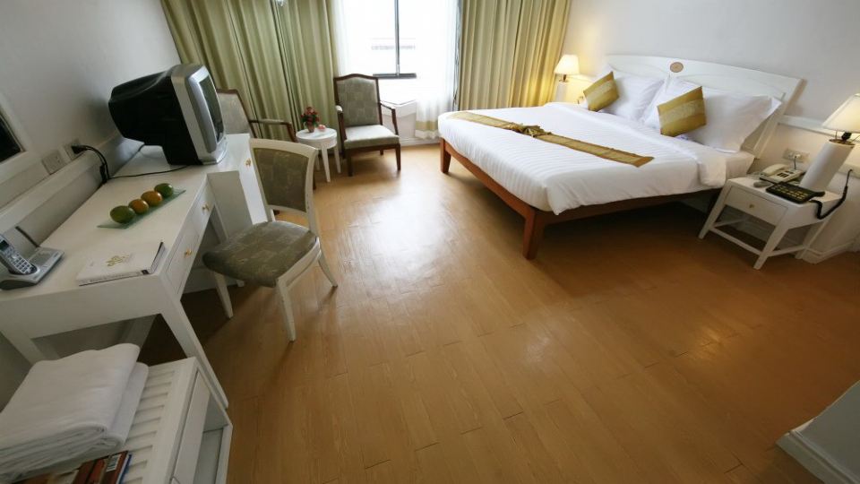 Grand Diamond City Hotel & Casino
