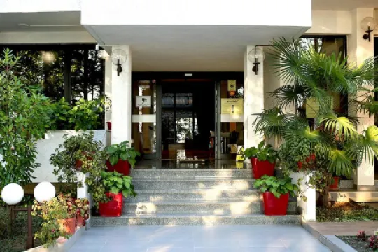 Hotel Pela