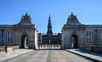 Sanders Merchant - Cute Two-Bedroom Apartment in Center of Copenhagen