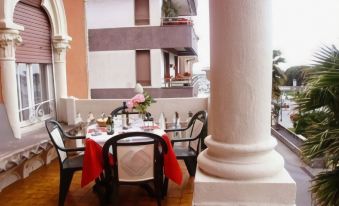 Hotel Doria - Housity