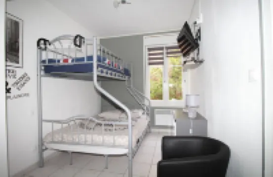 Cosy and Well Equipped Stay in Fère