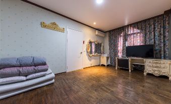 Yesan Shinwon Parktel