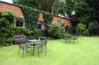 Donington Manor Hotel Hotels in Melbourne