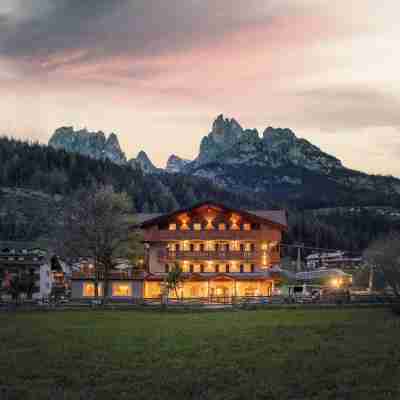 X Alp Hotel Hotel Exterior