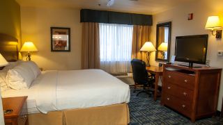 holiday-inn-express-and-suites-tucson