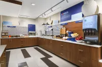 홀리데이 인 익스프레스 & 스위트 오크허스트 - 요세미티 파크 지역 바이 IHG - 조식 운영