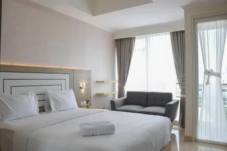 Fully Furnished with Cozy Design Studio at Menteng Park Apartment Отели рядом со станцией Stasiun Pasar Senen