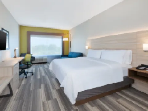 Holiday Inn Express & Suites GRAND RAPIDS AIRPORT - SOUTH by IHG Hotels in Cascade