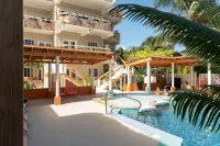Island Magic Beach Resort - Pools
