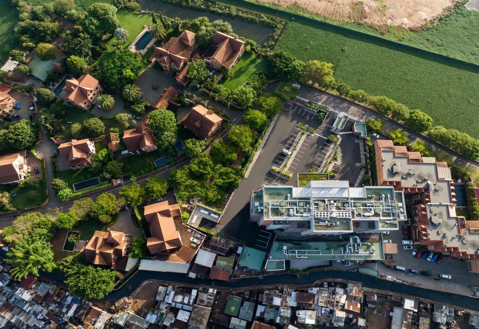 래디슨 블루 호텔 안타나나리보 워터프롱 외관