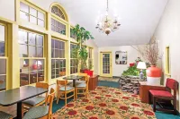 Knights Inn Hadley Hotel a Northampton
