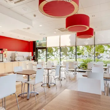 Travelodge Cardiff Atlantic Wharf Hotel Отели рядом с достопримечательностью «Кардифф - центр города»