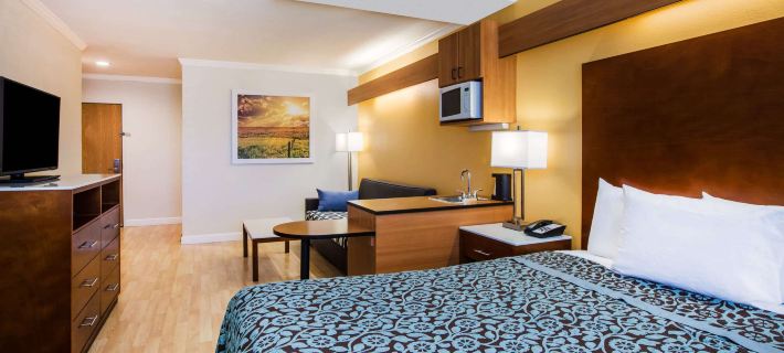 Days Inn & Suites by Wyndham Antioch Hotels in Contra Costa County