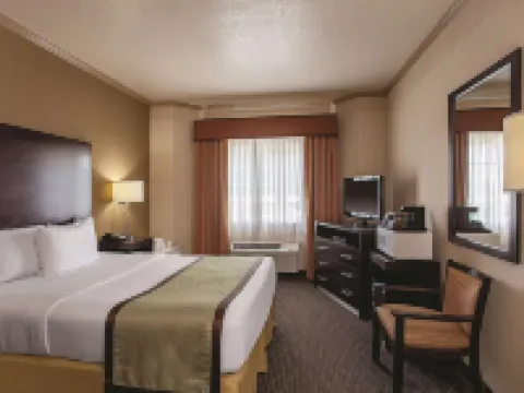 La Quinta Inn & Suites by Wyndham Davis Hotel di Davis