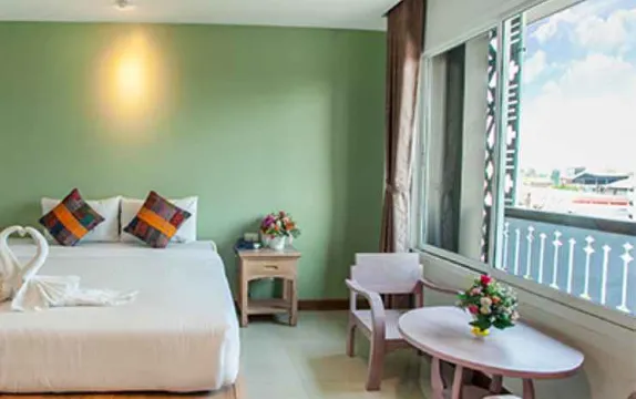 ห้องซูพีเรียร์ เตียงใหญ่ 1 เตียง