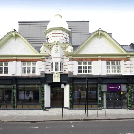 Premier Inn London Clapham Отели рядом с достопримечательностью «Баттерси»