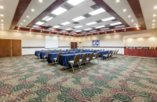 温德姆花園北蒙特雷酒店