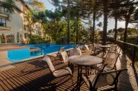Wish Serrano Resort - Pools