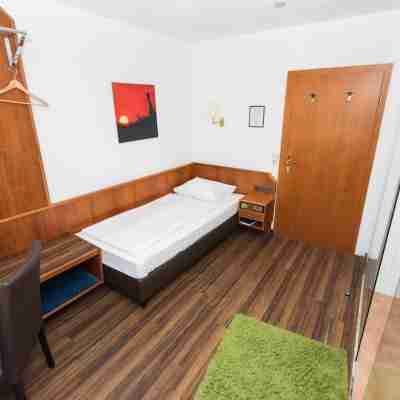 Hotel am Friedensplatz Rooms