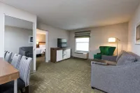 Hampton Inn & Suites East Lansing/Okemos - parking