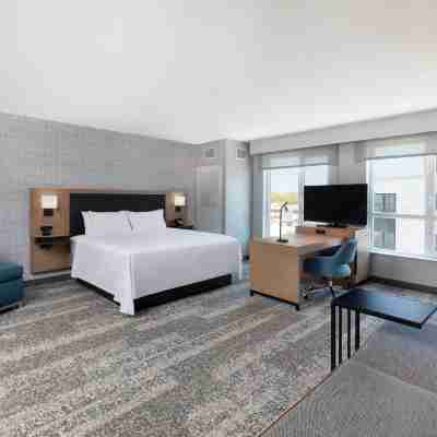 Hampton Inn & Suites by Hilton Watertown Boston Rooms