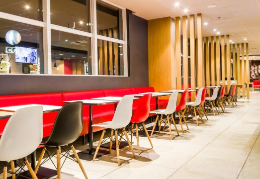 3. 이비스 마릴리아..