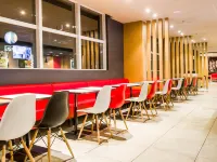 Ibis Marilia