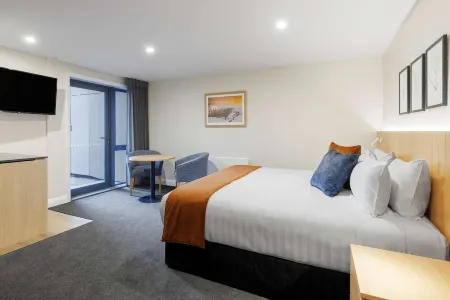 Oaks Queenstown Shores Resort