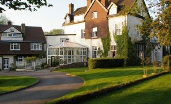 Guildford Manor Hotel & Spa