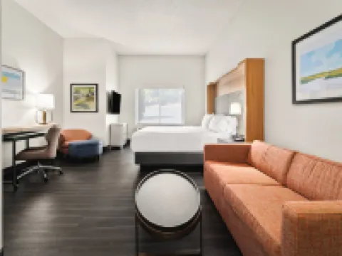 Holiday Inn & Suites BOTHELL by IHG Hotels in Bothell