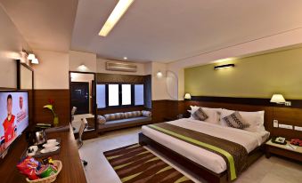 Leisure Inn Grand Chanakya