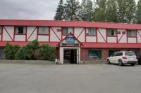 Villagers Inn Hotels near VISAC Gallery