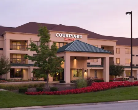 Courtyard Kokomo Hotels in Kokomo
