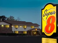 Super 8 by Wyndham Greenville