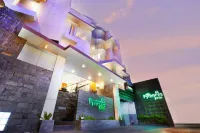 Pyrenees Malioboro Hotel